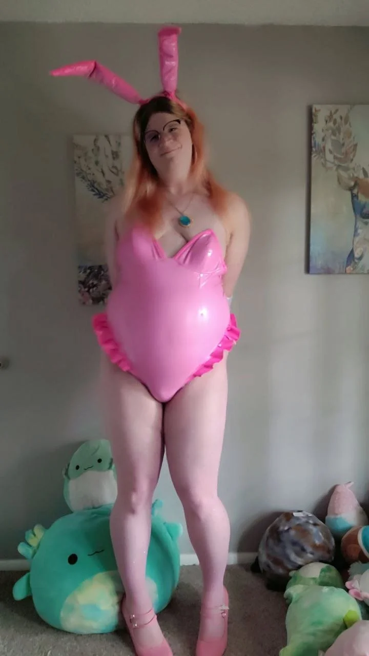 LavendulaHaze's 2025 Easter/4-20 Bunny Girl image 2