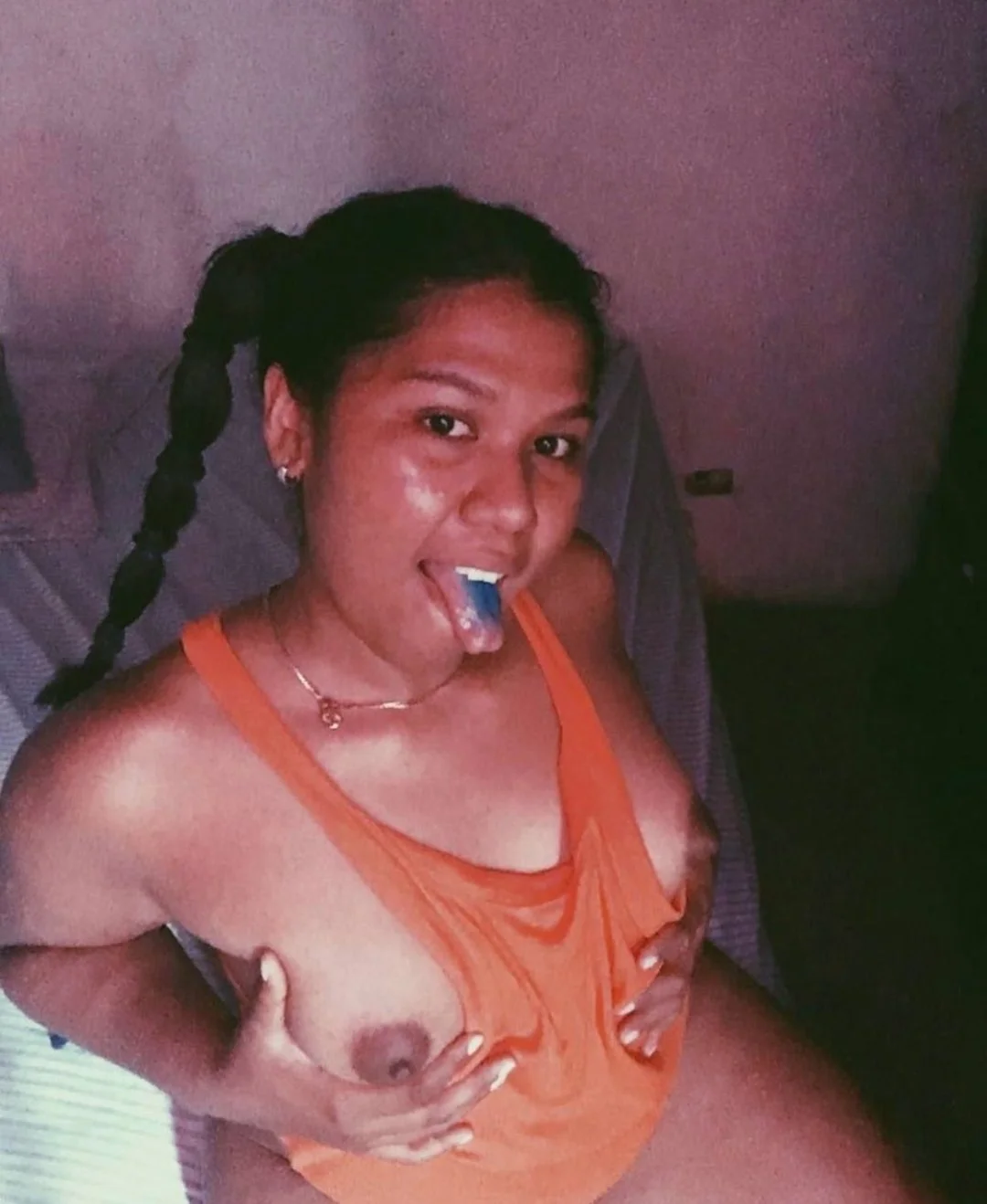 Negrita Morbosa exhibiendo su pack image 6