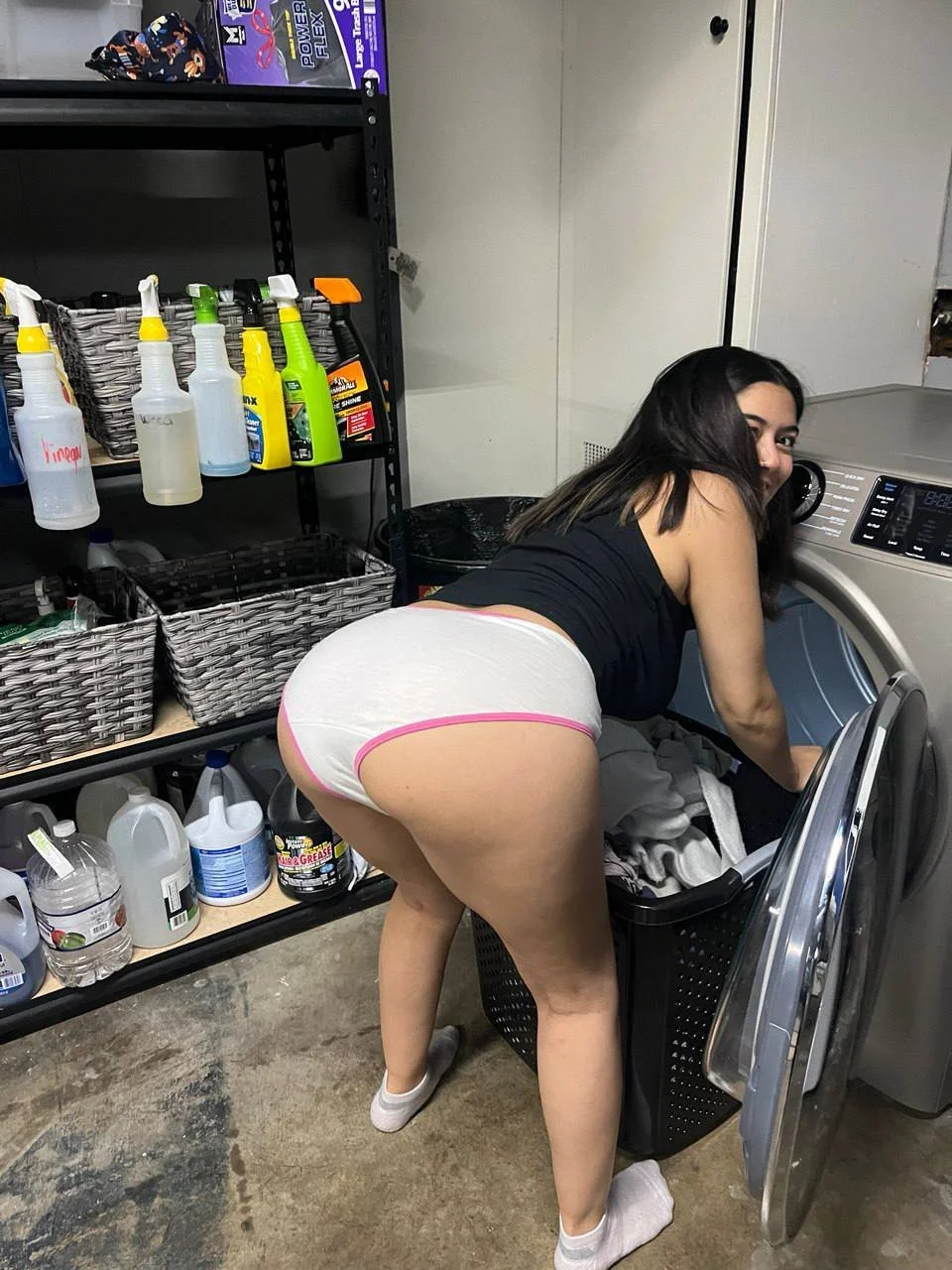Amateur Latina image 4