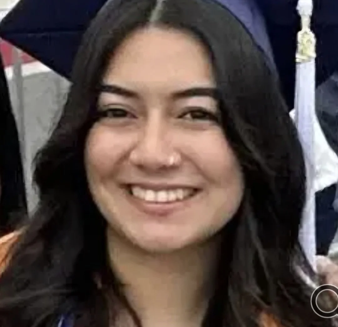Amateur Latina image 7