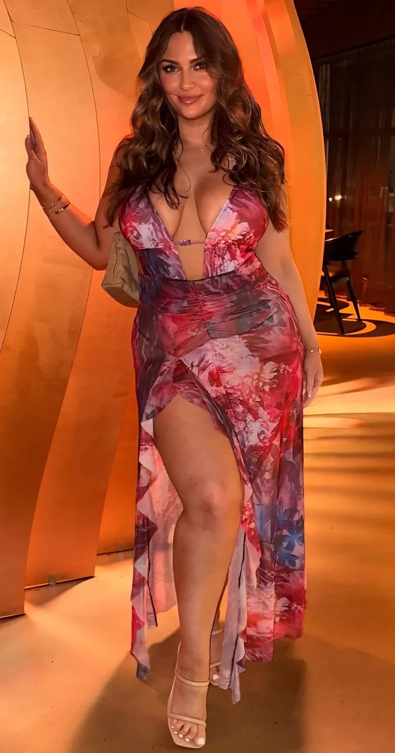 Thick White Slut Snowbunny Stephanie image 3
