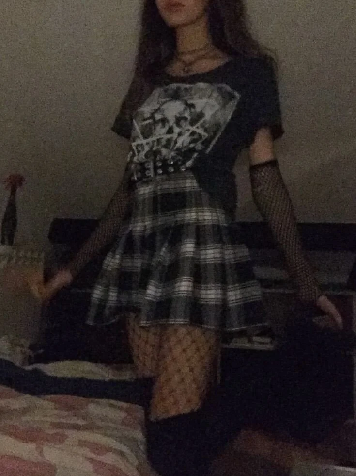 Melina image 2
