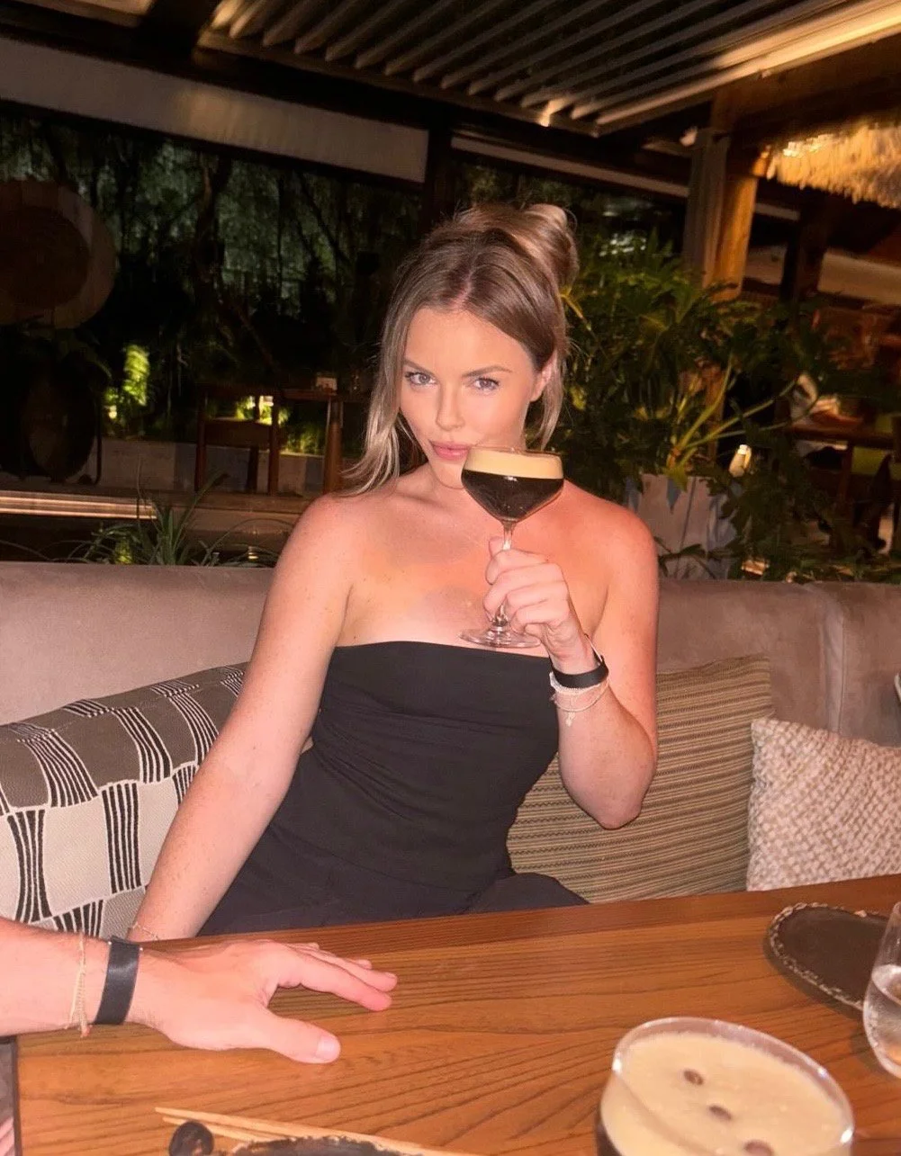 Banging body hot blonde showing off image 6