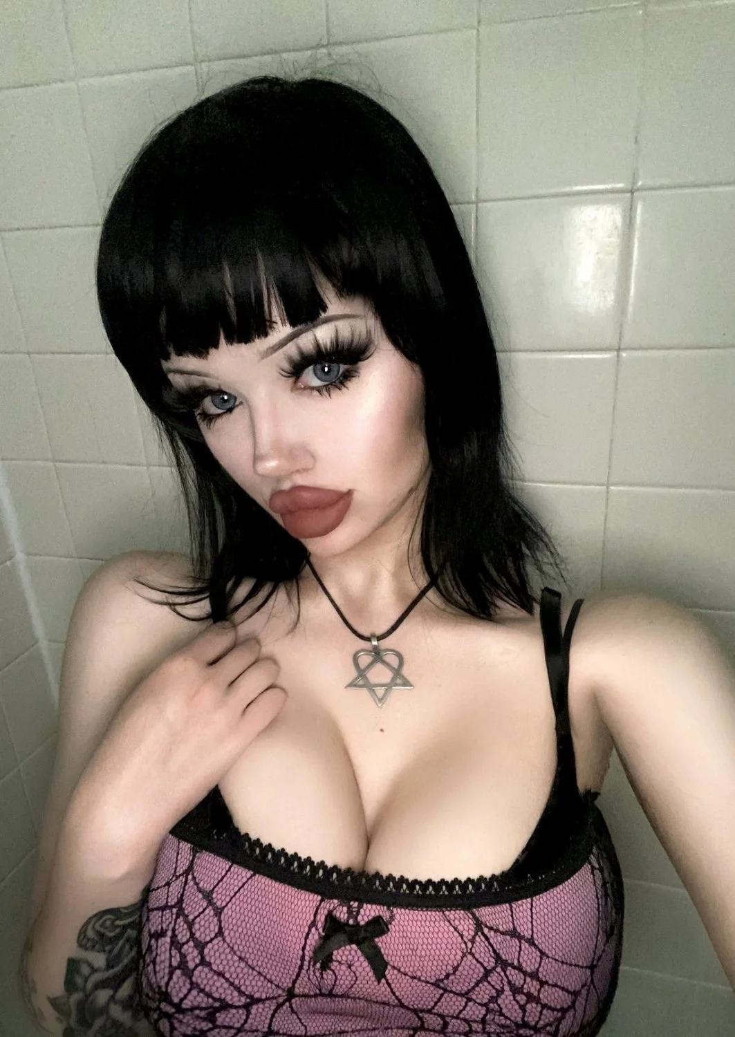 Sexy goth bimbo image 8