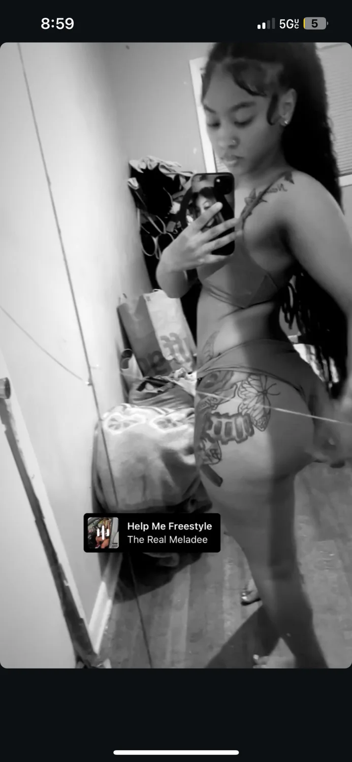 Lightskin Memphis thot dm for her vids image 2