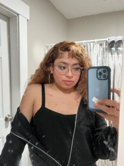 Teen Latina Ts baddie main image