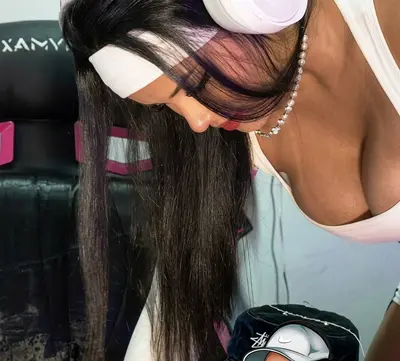 Nicolle Rodrigues cover image