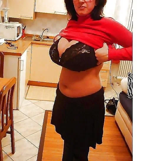 Marta - With Big Tits Or Huge Tits..? (pic2) image 7