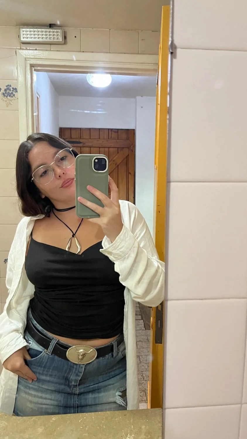 Argentina slut Jazmin lost in IRL game image 10