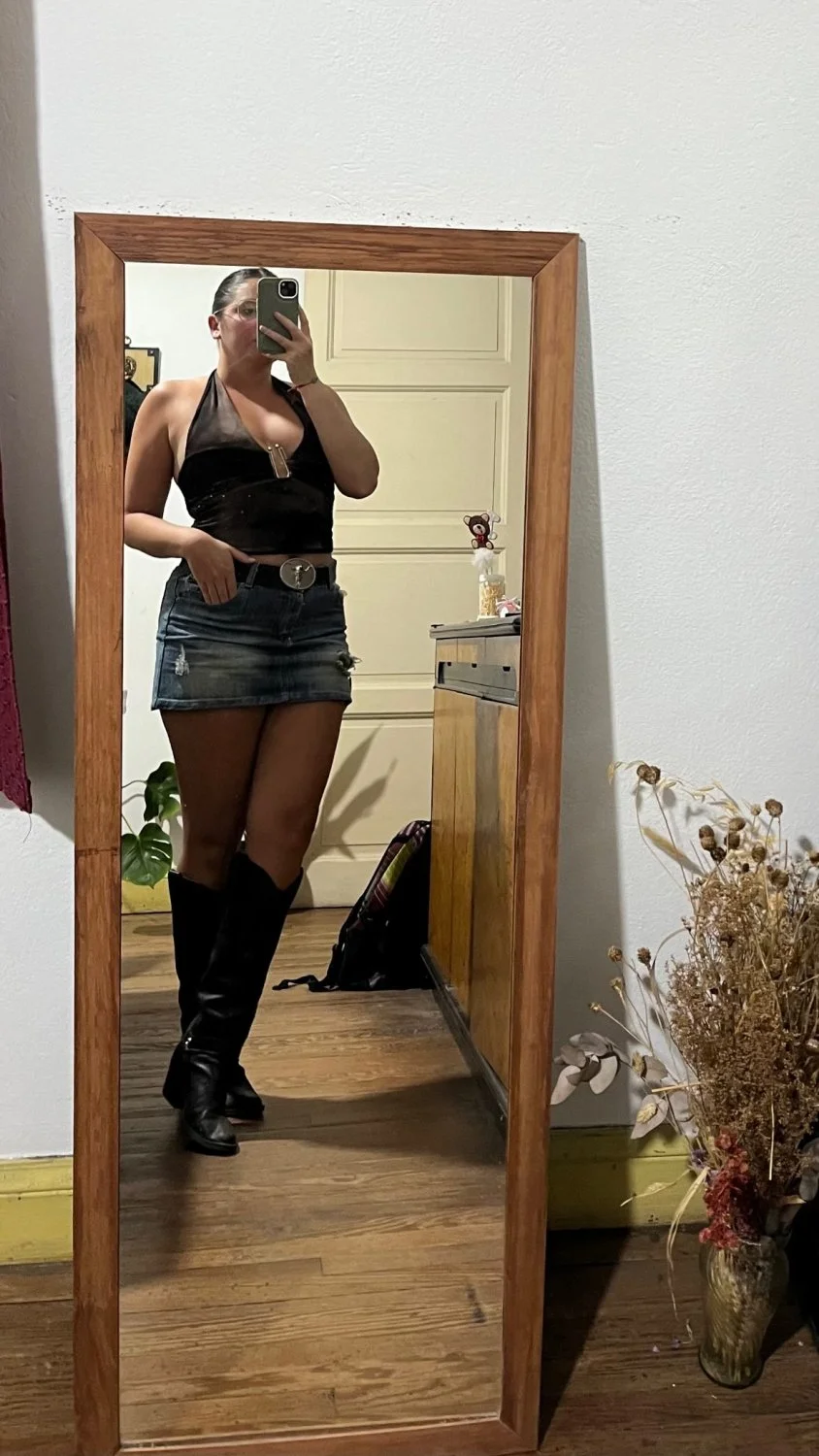 Argentina slut Jazmin lost in IRL game image 11