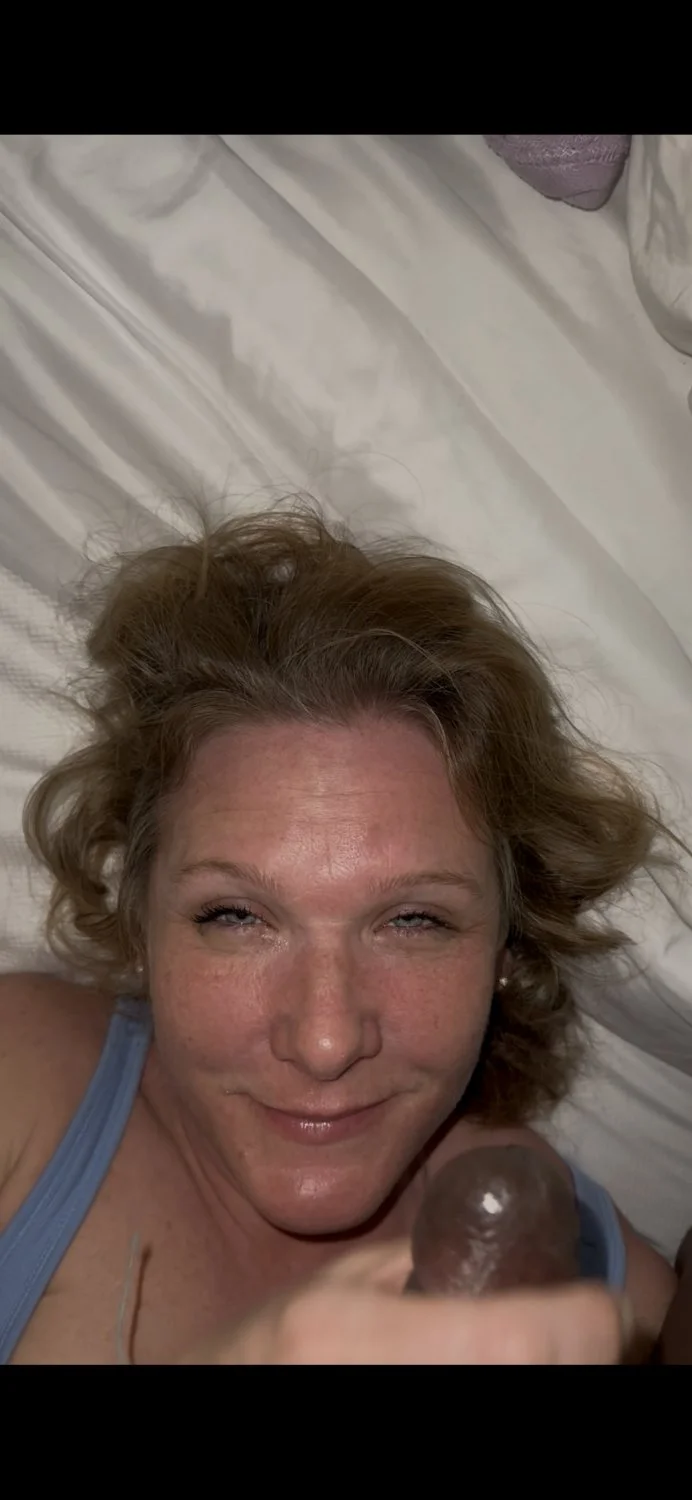 Blue eyes pawg loves bbc 7 image 3
