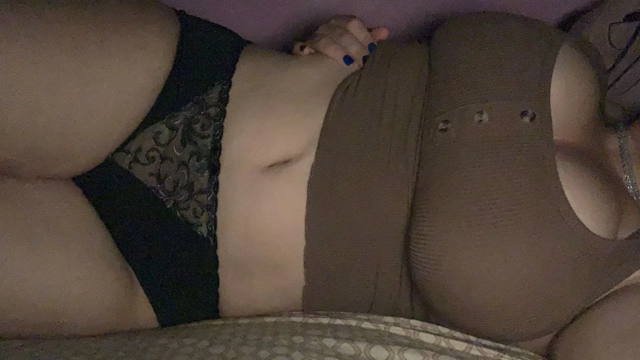 Leaking my girlfriend's nudes without her knowing image 6