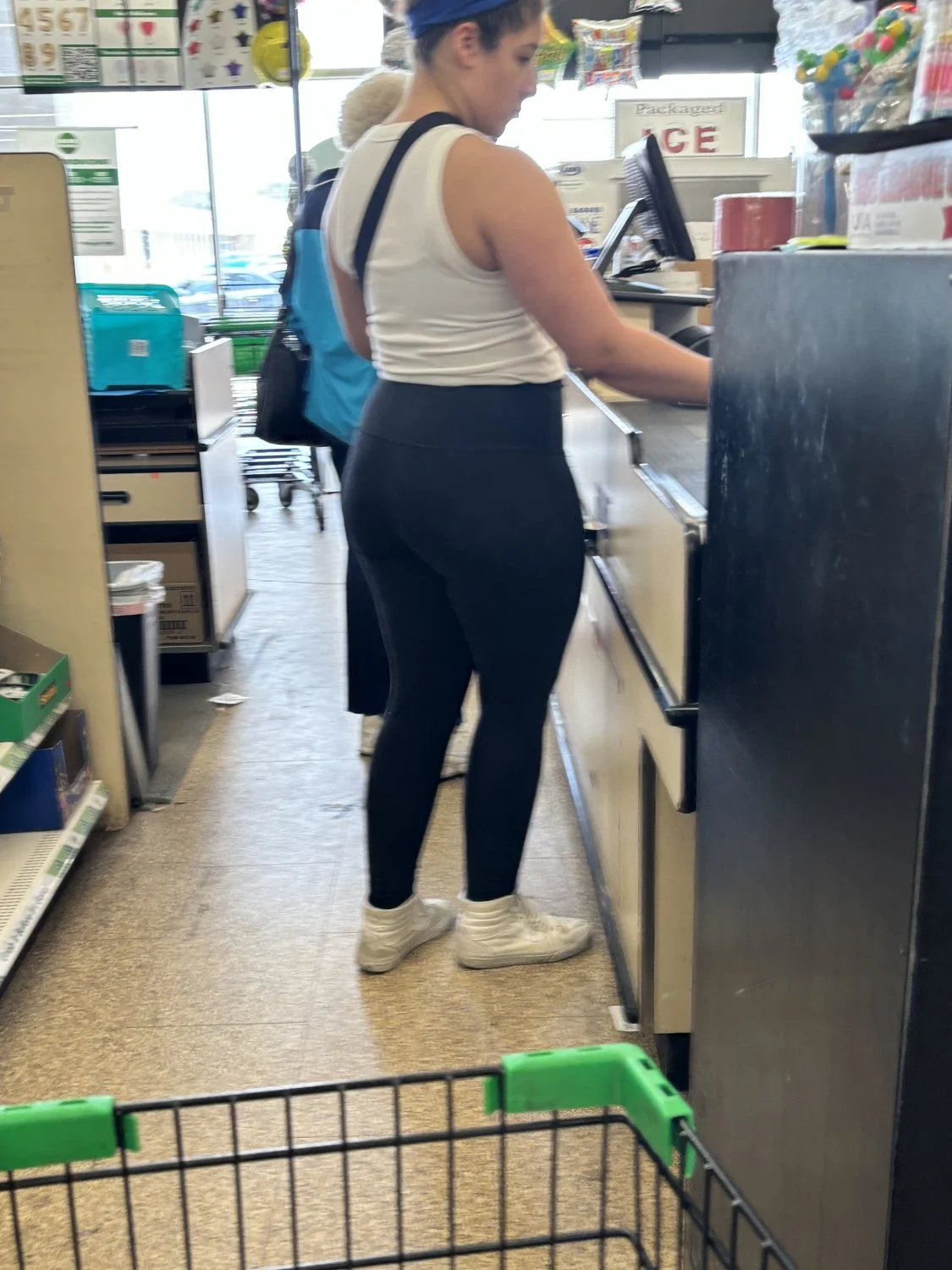 Black leggings image 14