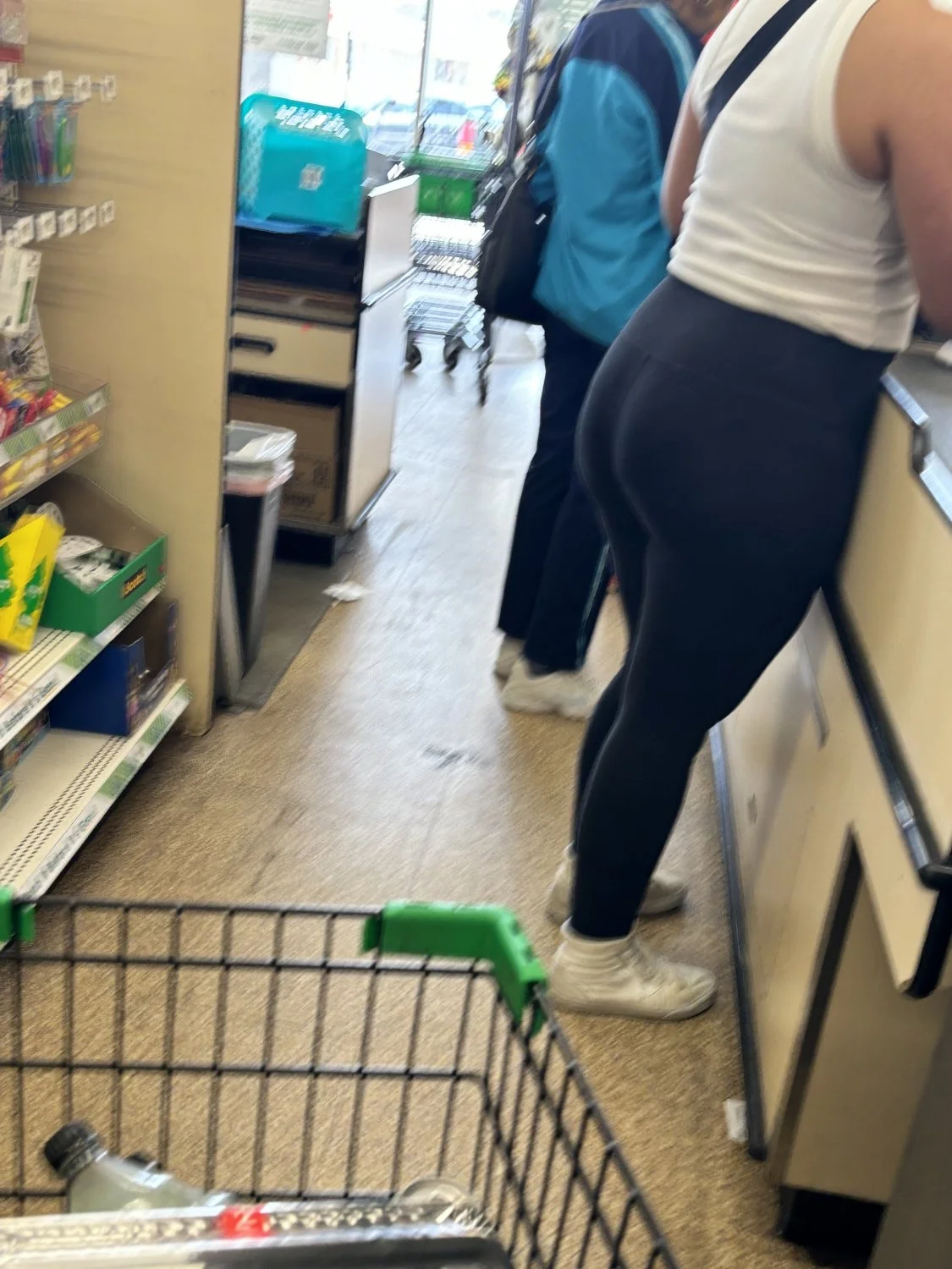 Black leggings image 18