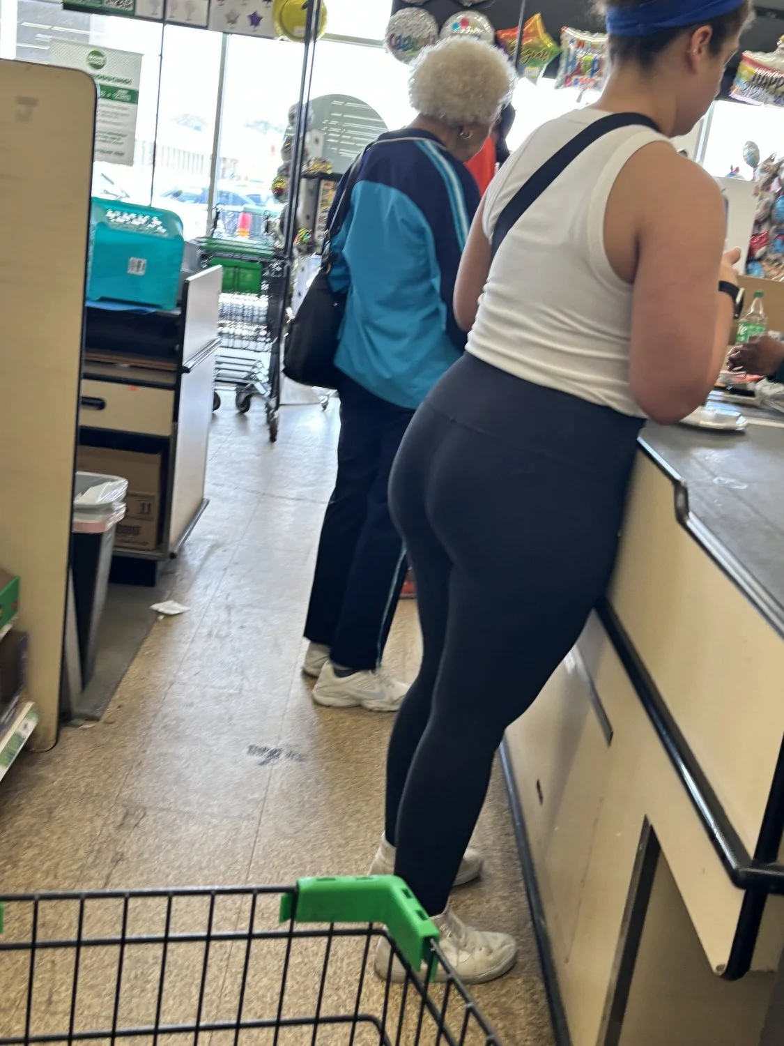 Black leggings image 20