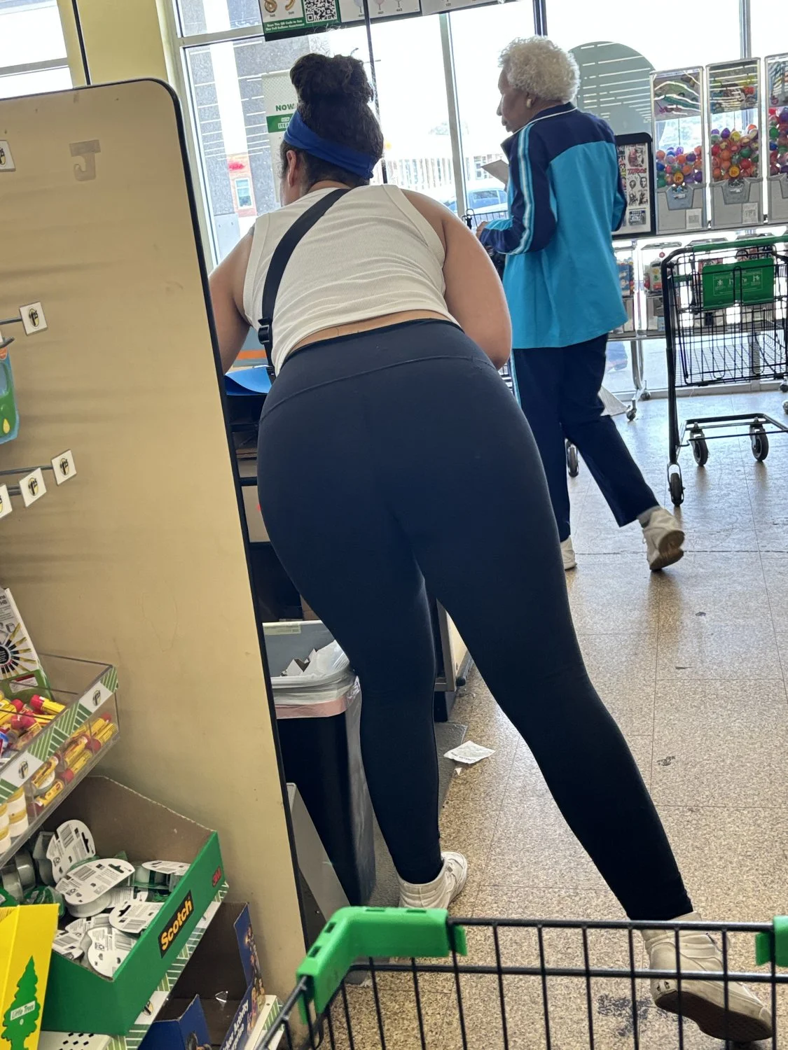 Black leggings image 8