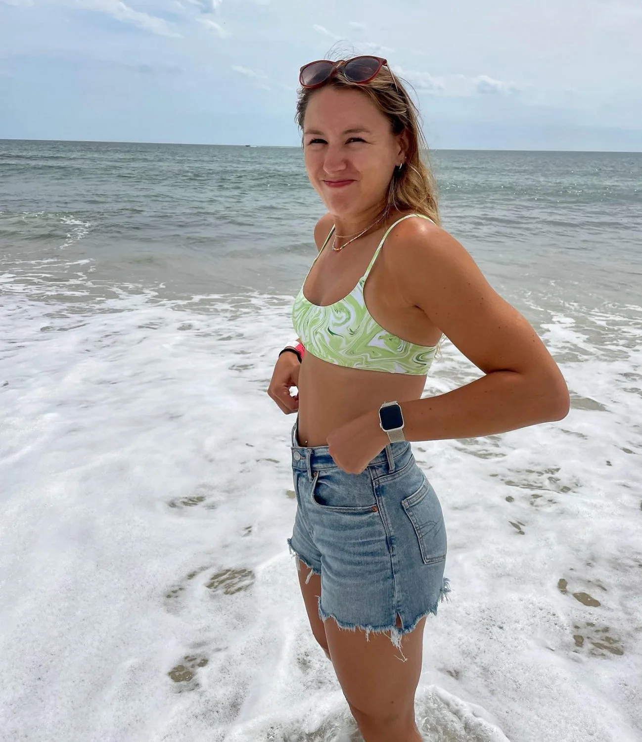 Massachusetts slut Cassie lost in IRL game image 15