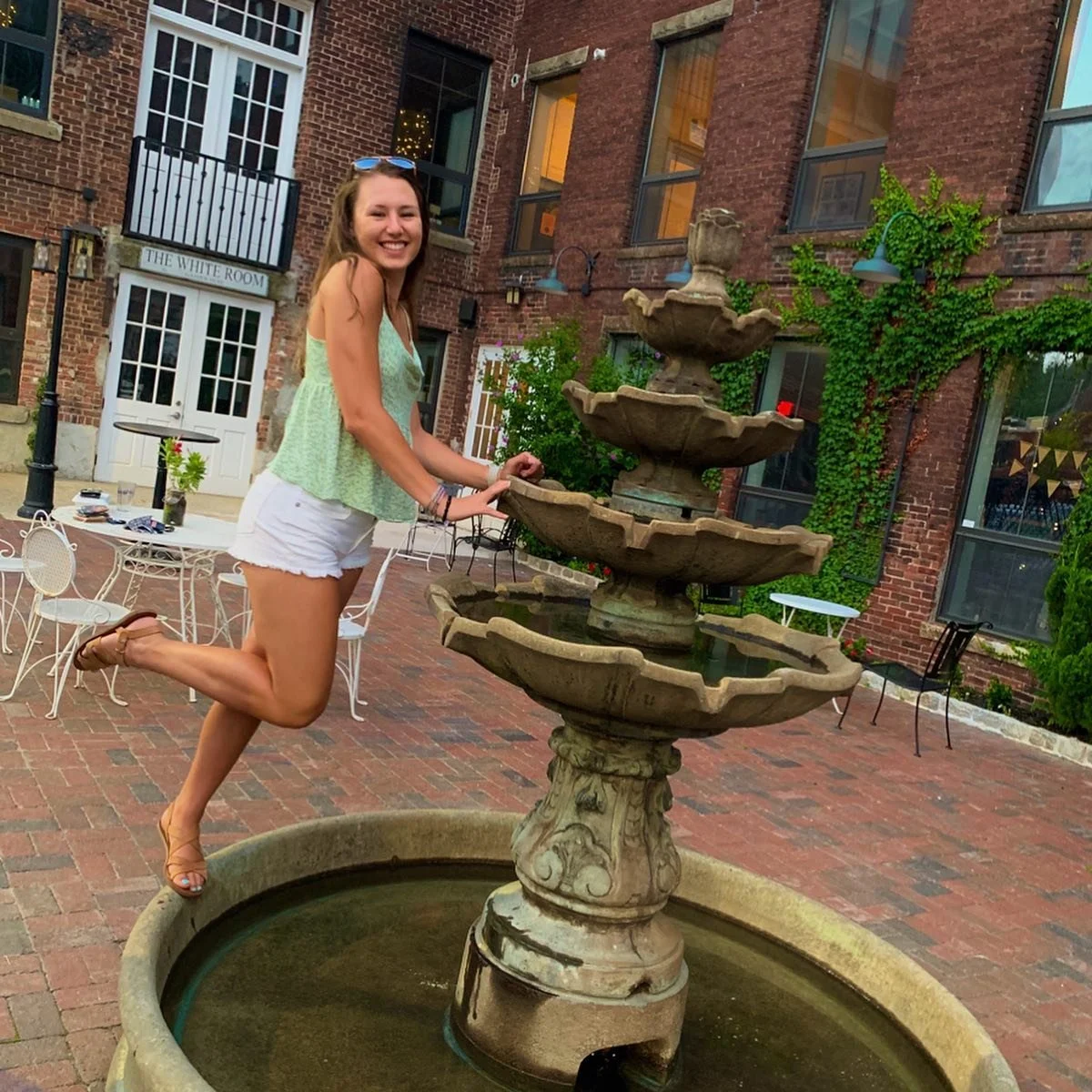 Massachusetts slut Cassie lost in IRL game image 8