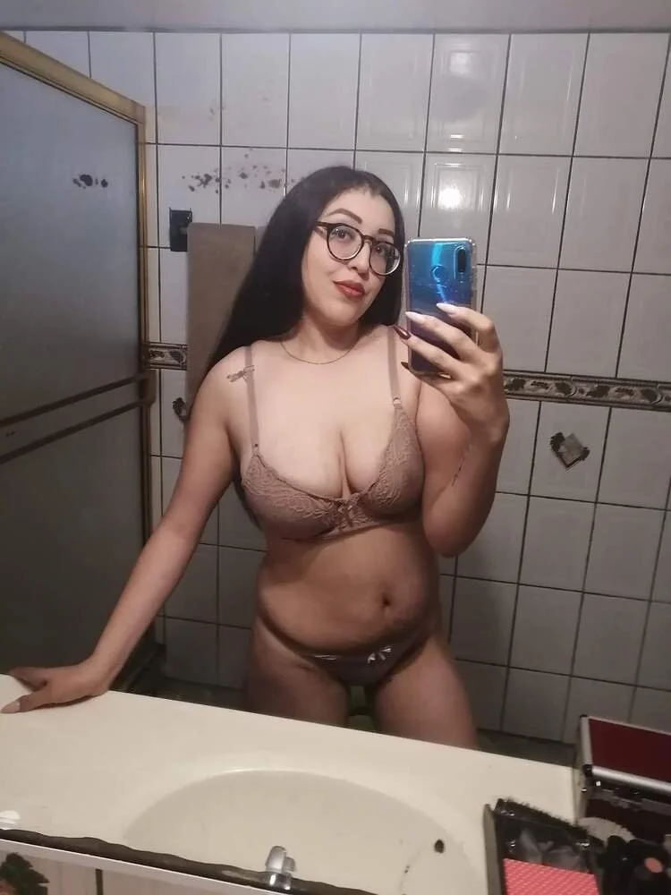 Chilena Esposa caliente chile image 3
