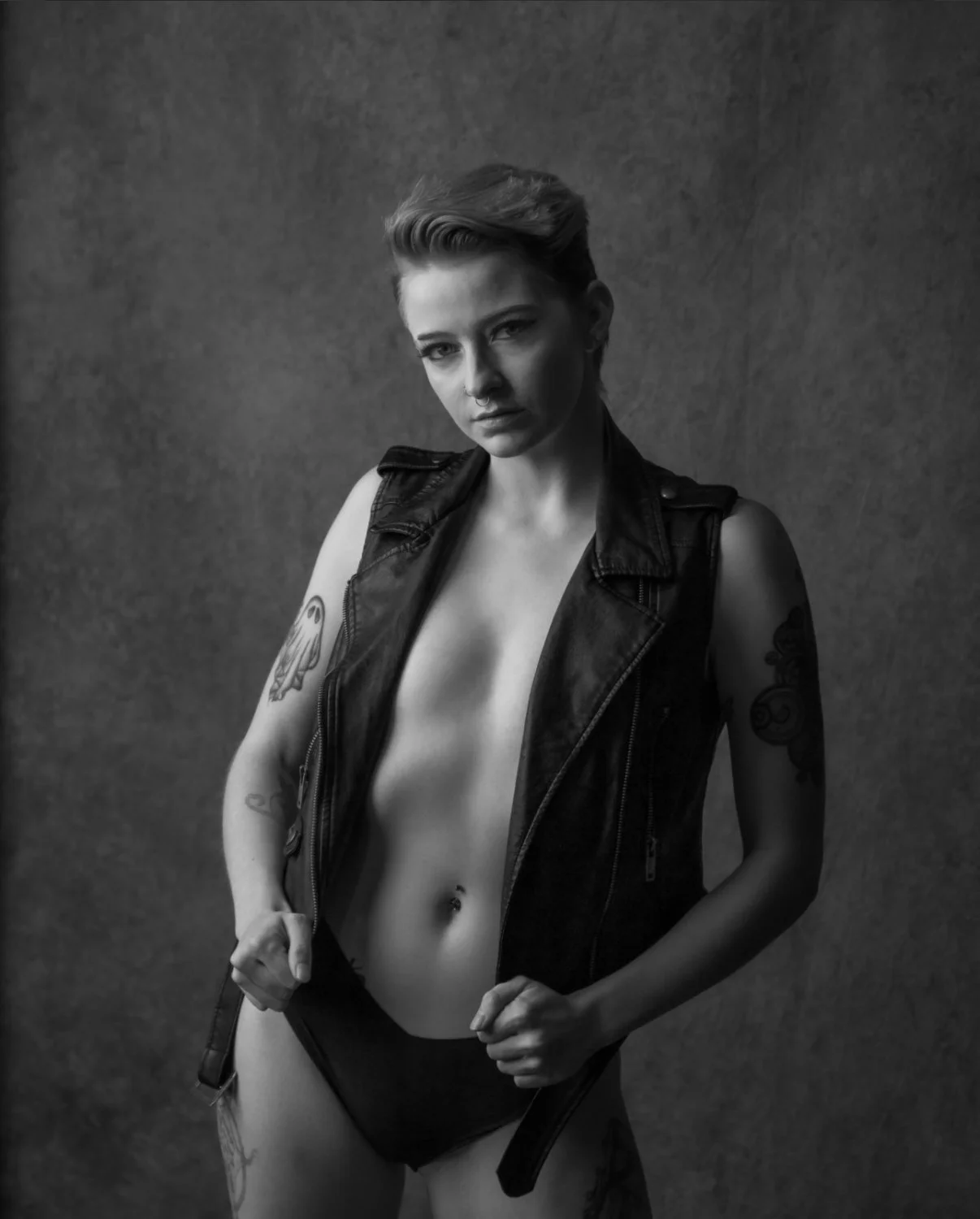 Liz Boudoir image 10