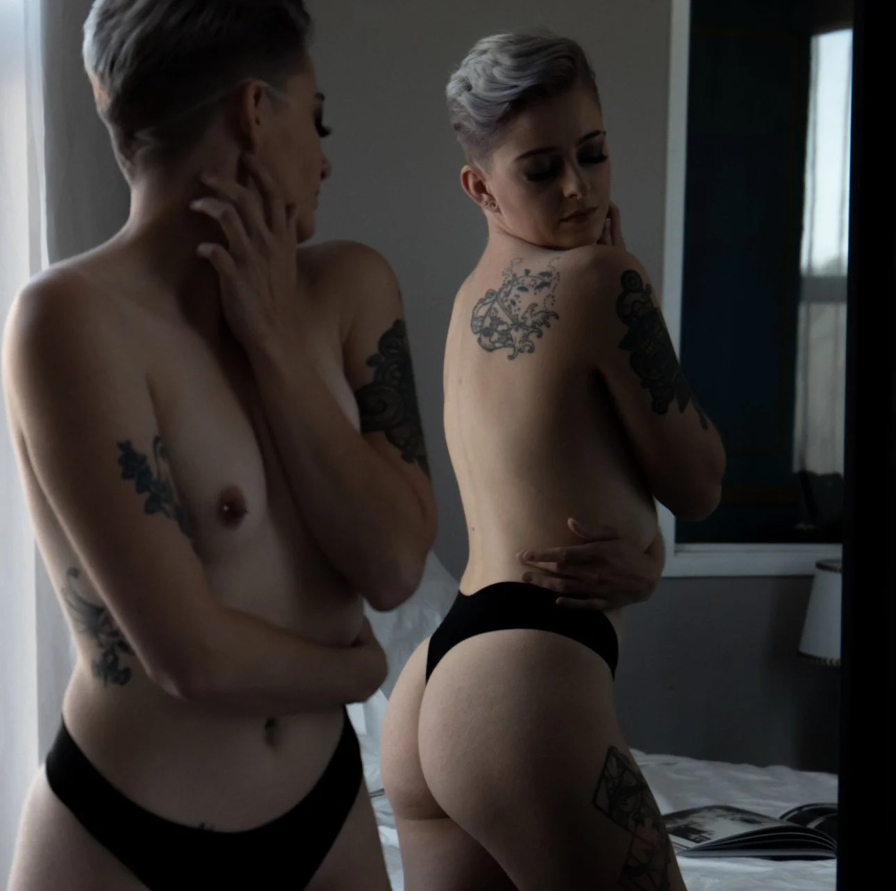 Liz Boudoir image 19