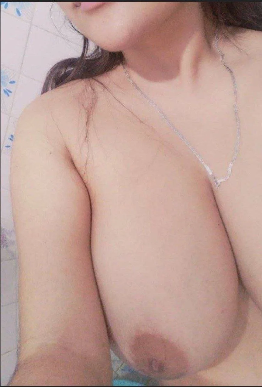 Manaba de grandes tetas naturales image 14