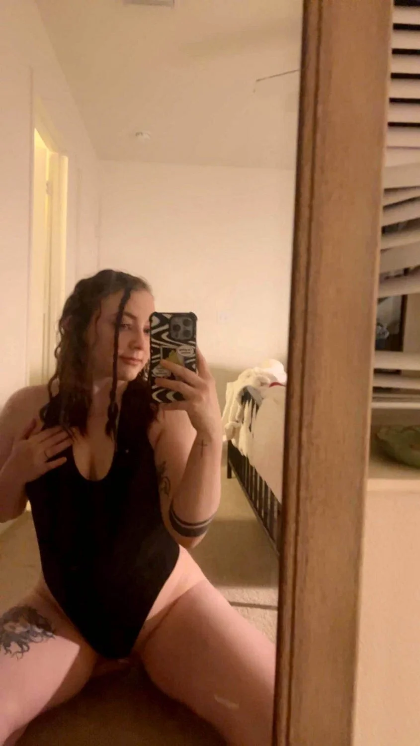 Her fat ass needs a big cock image 11