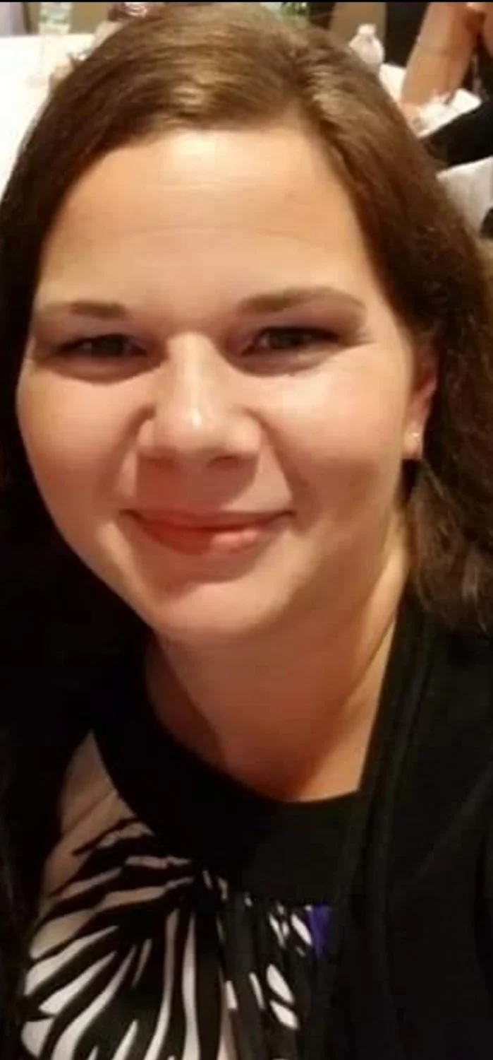 Post her irl initials if you know her, Click the ❤️ if you secretly know her. Hollyholy744 on k1k main image