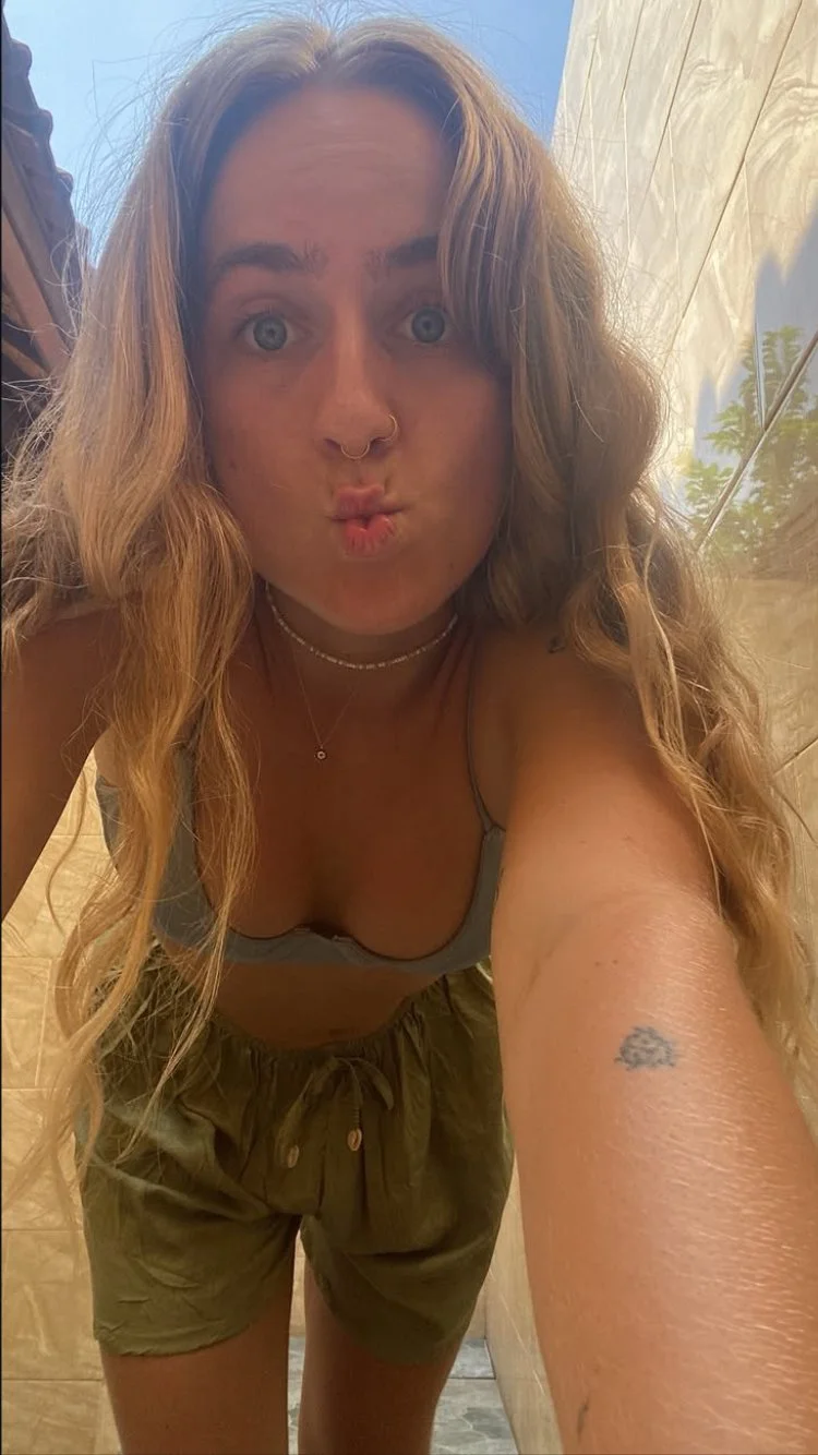 Submission 221: Users Bisexual Slutty Friend image 10