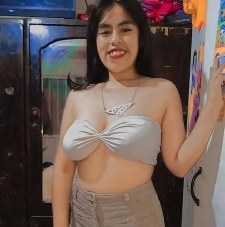 Valeria cele tetona image 4