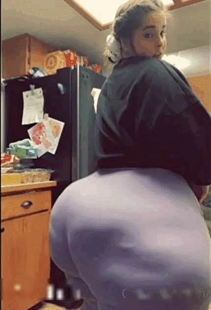M3Ga pawG bo0tY on R@nDaL1n !! image 3