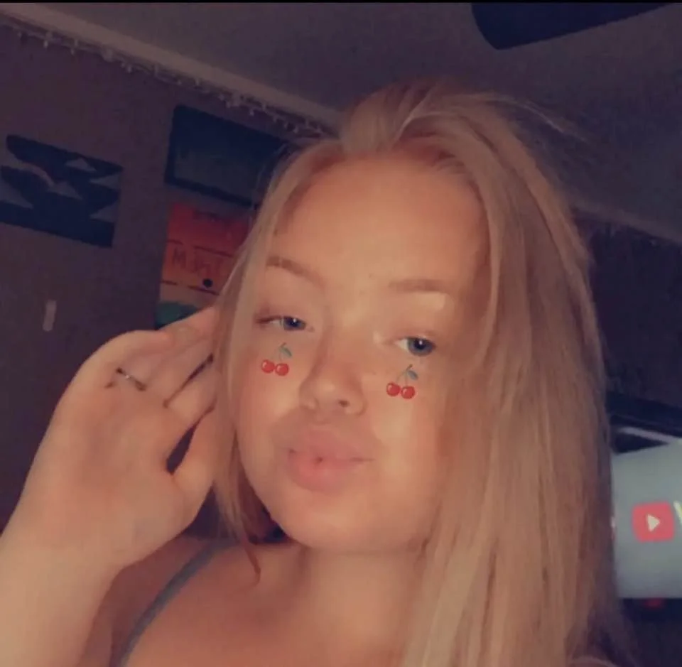 Cuck exposed his slut girlfriend Kayla image 4