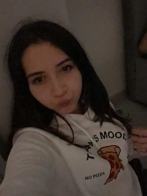 Thick sexy college slut main image