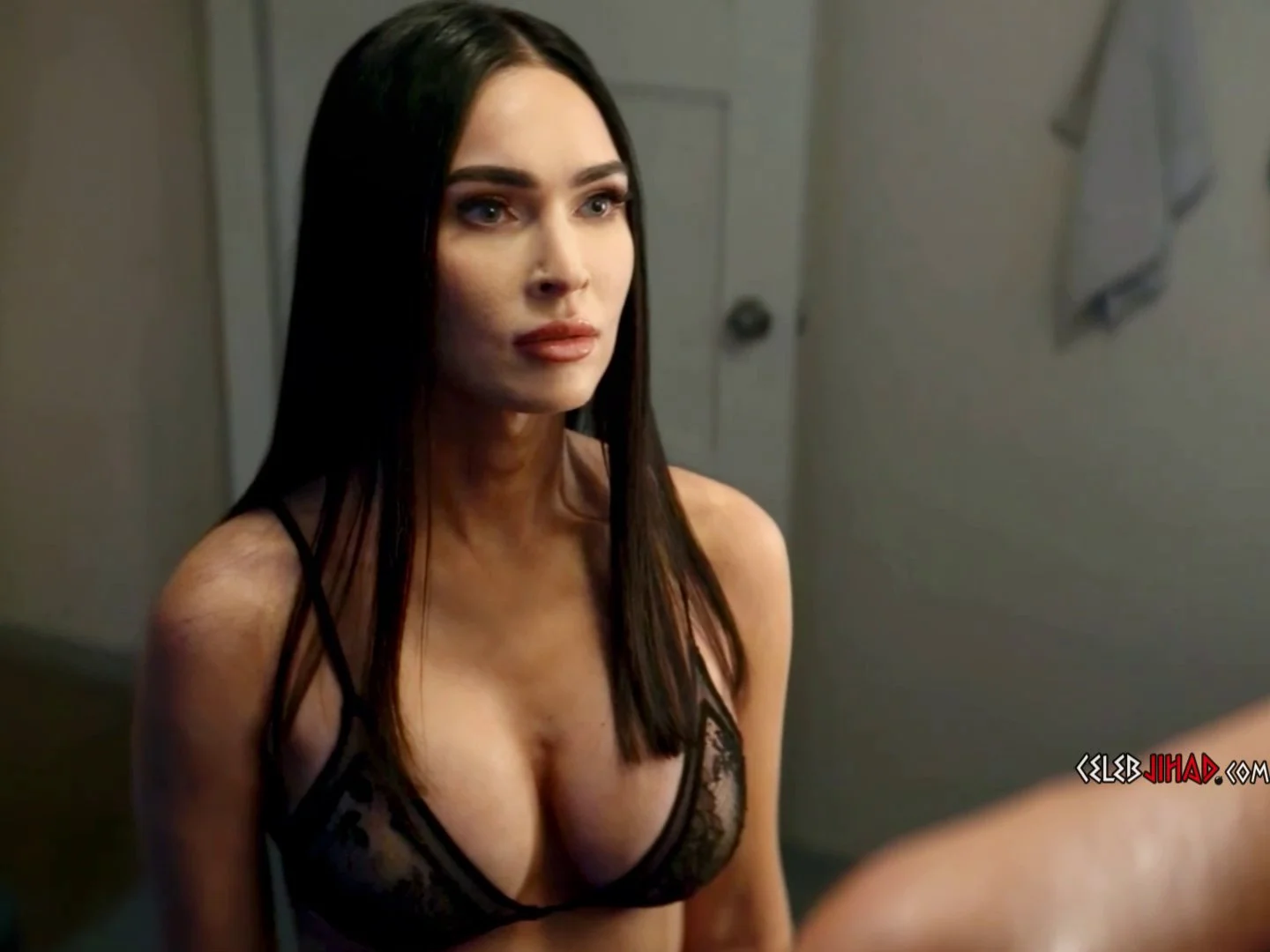 I want to fuck Megan Fox so bad 😮😍 main image