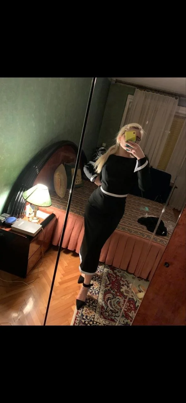 Balkan slut Andjela gets backshots image 8