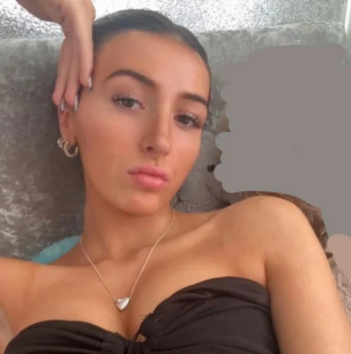 Naughty UK Slut - 'Don't Tell' 18 main image