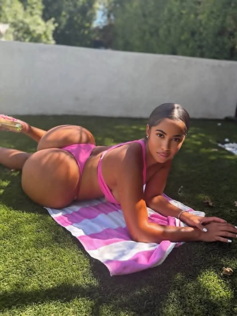 Pawg Latina Ebony Redbone Baddies image 16