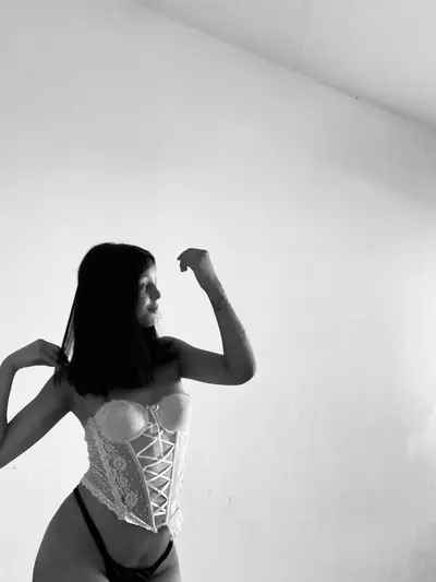magrinha safada mamando a pica do namorado e dando o cuzinho cover image
