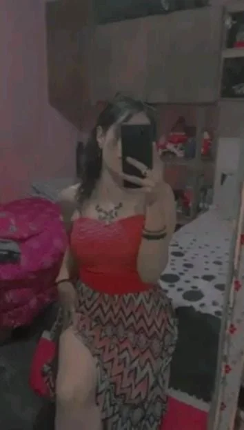 Camila Román image 4