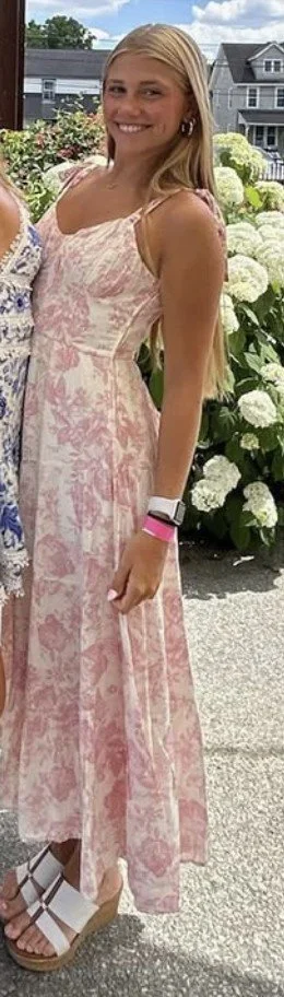 Cute blonde, killer body image 16