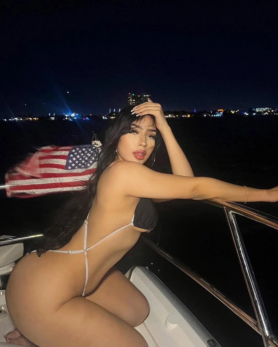 goon to latina hips and legs 1 image 22