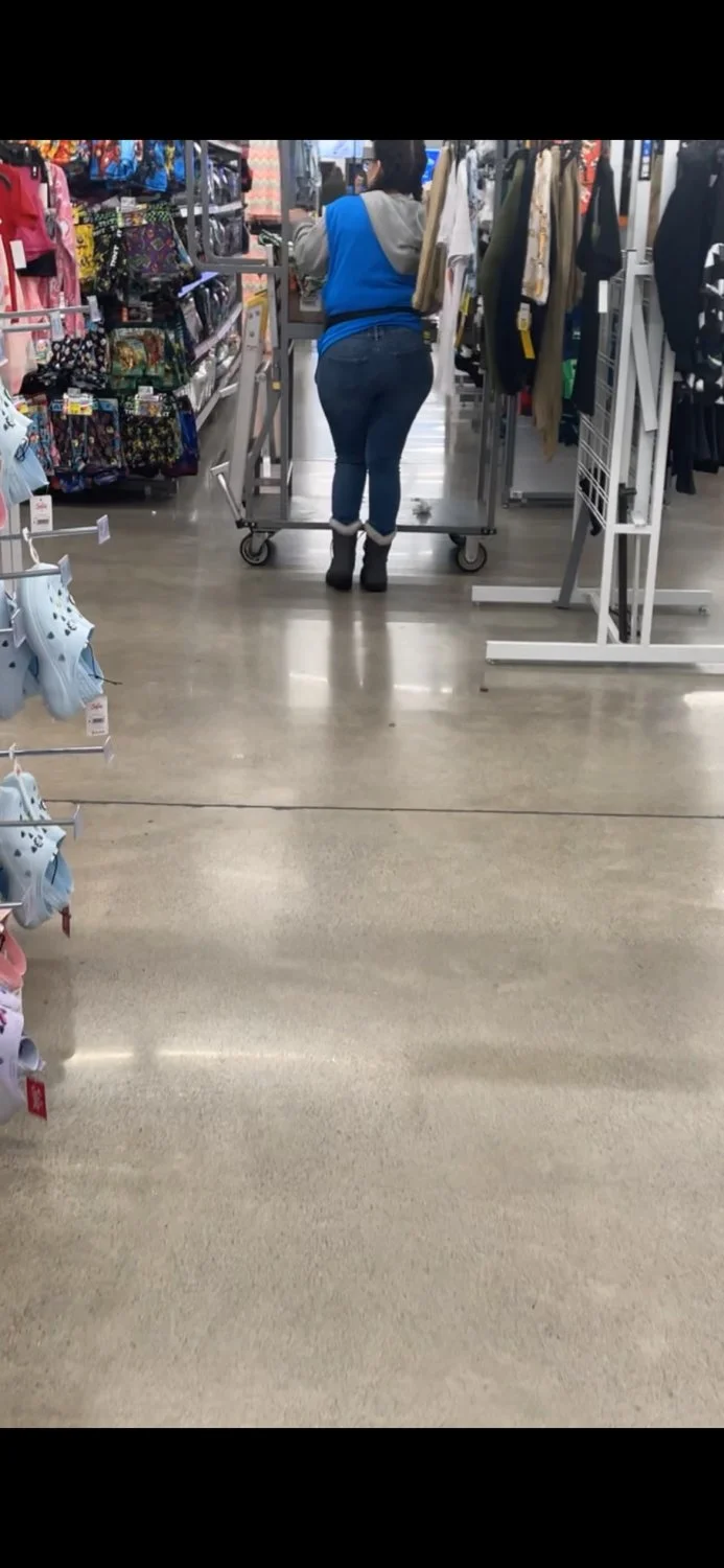 Another Latina mami with a huge ass got me tryna work at Walmart. Who wants more of her? image 2