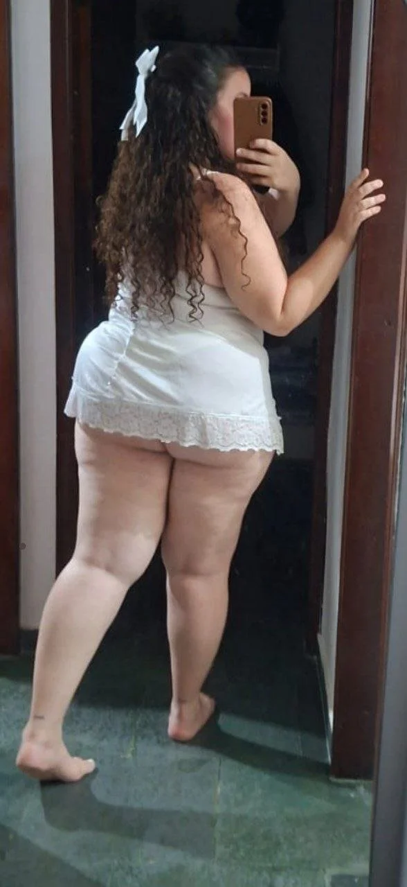 Marido gostou de mostrar rabetão da esposa... Comentem aqui o que vocês acham image 9