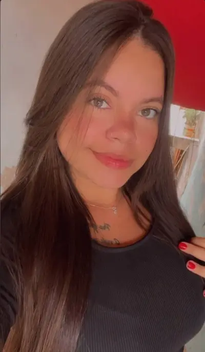 Novinha moreninha gordelicia sentando gostoso no namoradinho cover image