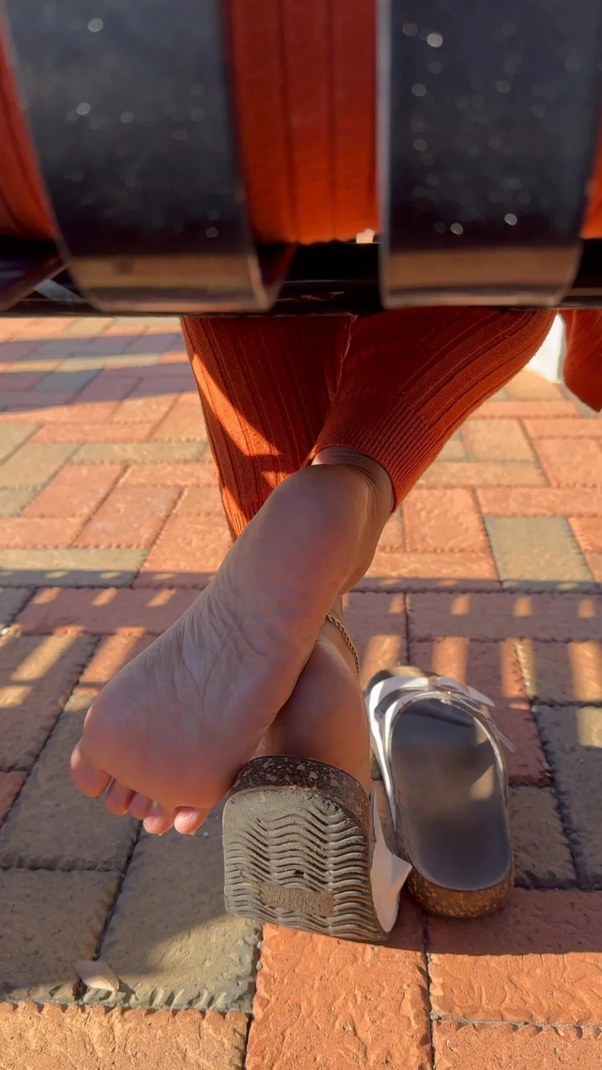 Delicios Soles image 2
