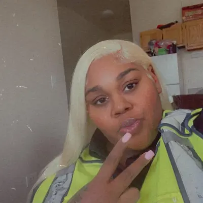 My 4 favorite cousins love gooning to them wish my dick was in they mouth 🥴🍆 Getting hard now 😂 cover image