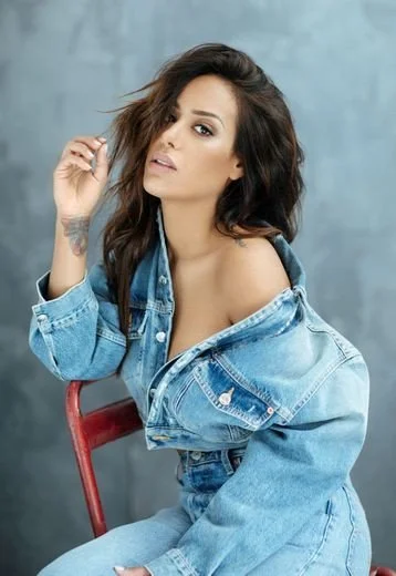 Amel Bent - french arab singer image 19