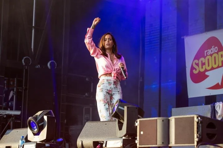 Amel Bent - french arab singer image 5