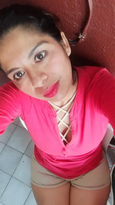 Isaura Se masturba cover image