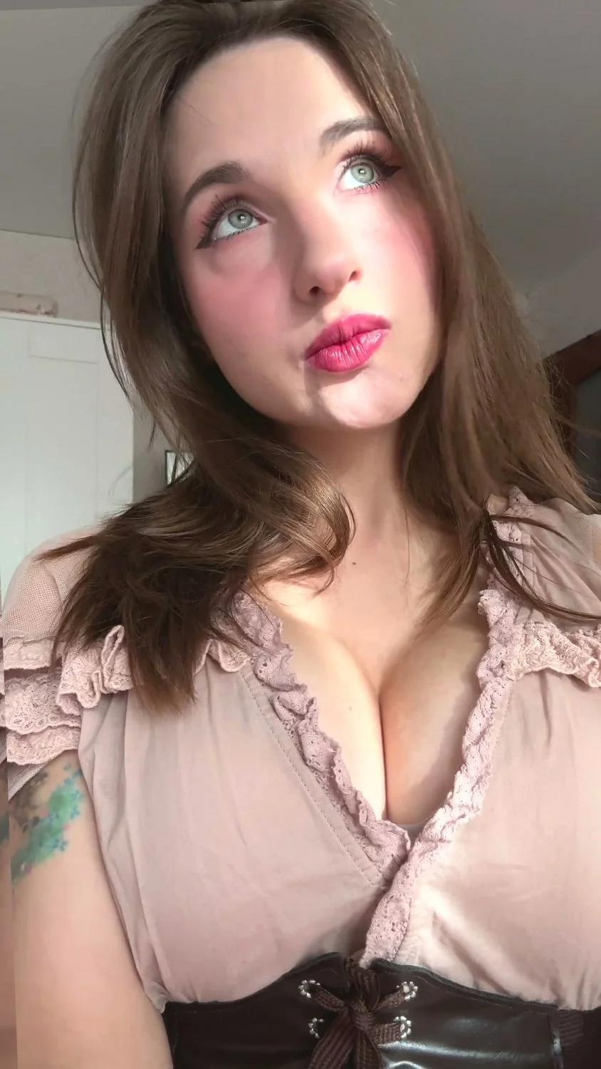 🔞 horny petite body cumming hard wet dripping cum 🫦💦 My OF image 2